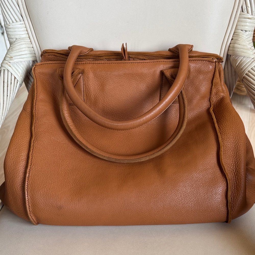 Classic Tan Leather Tote Handbag - Women's Bag